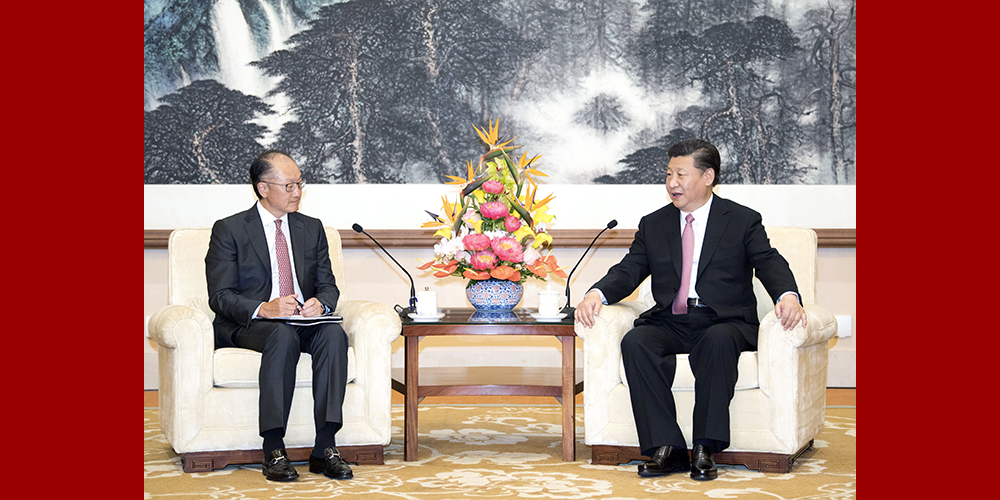 Си Цзиньпин встретился с президентом ВБ Джимом Ен Кимом