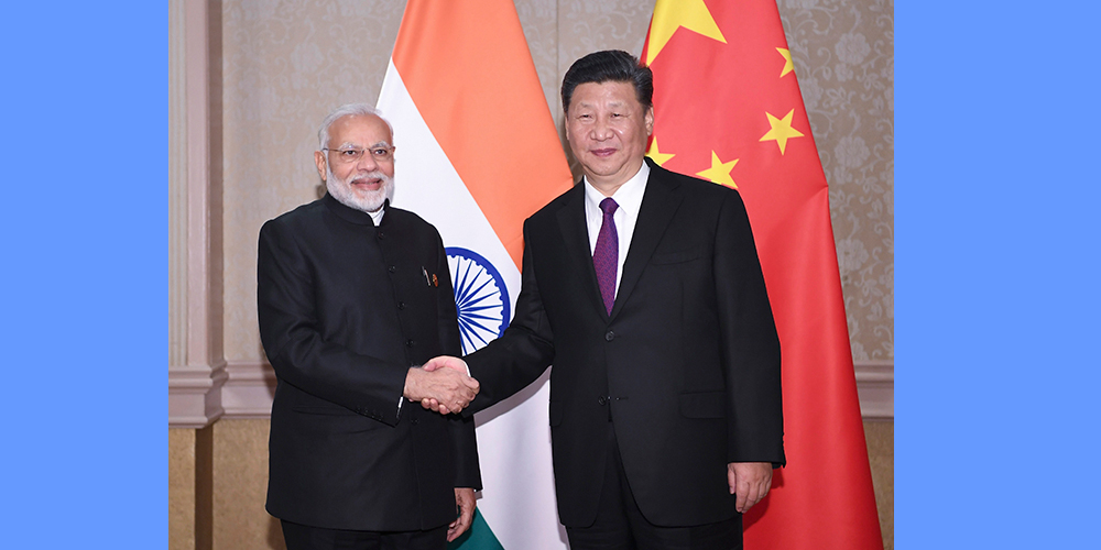 Си Цзиньпин провел встречу с премьер-министром Индии Нарендрой Моди