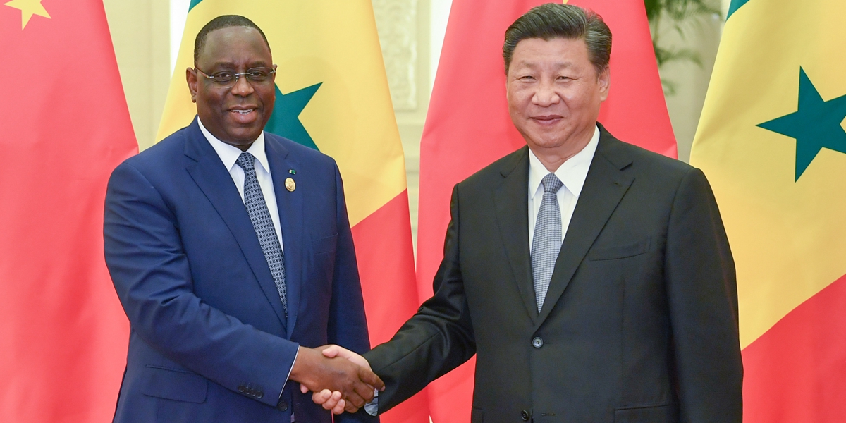 Си Цзиньпин встретился с президентом Сенегала Маки Салем