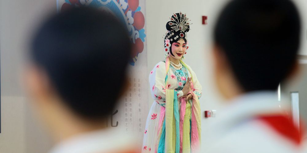Традиционная китайская опера пришла в школы Тяньцзиня
