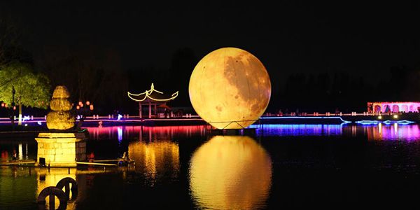 Фестиваль фонариков в городе Куньмин