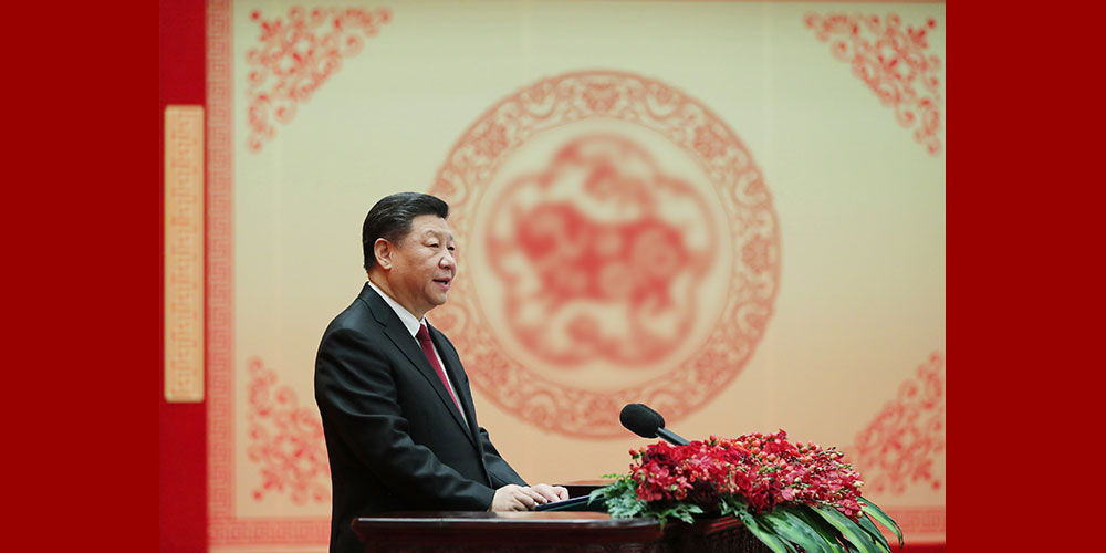Си Цзиньпин поздравил все народы Китая с праздником Весны