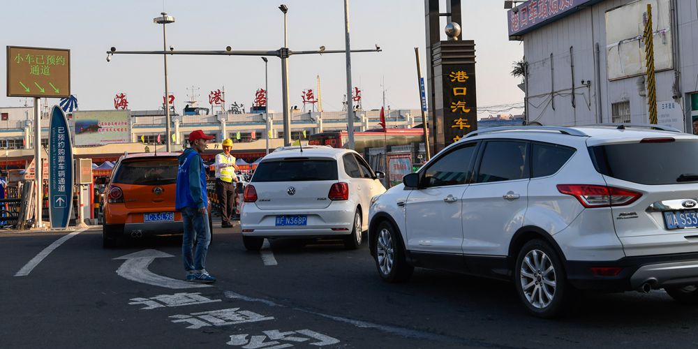 В Китае наступил пик обратного пассажиропотока в связи с завершением новогодних каникул