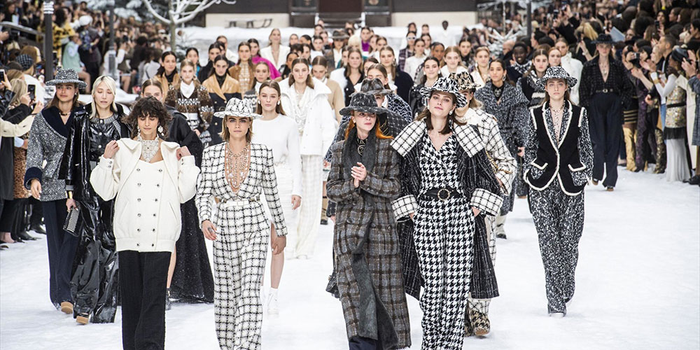 Парижская неделя моды сезона осень-зима 2019/2020 -- Коллекция от бренда Chanel