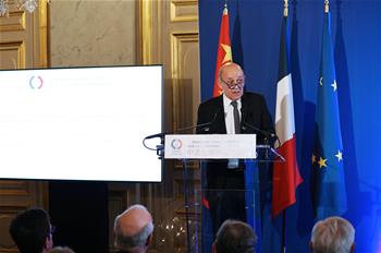 Ван И принял участие в Китайско-французском форуме глобального управления в Париже