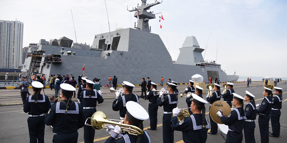 В Китай прибыл первый иностранный военный корабль для участия в мероприятиях в честь 70-летия образования ВМС НОАК
