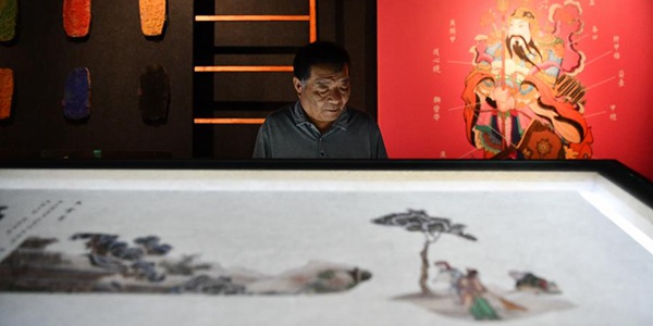 Выставка "Объекты нематериального культурного наследия региона Пекин-Тяньцзинь-Хэбэй" в Тяньцзине