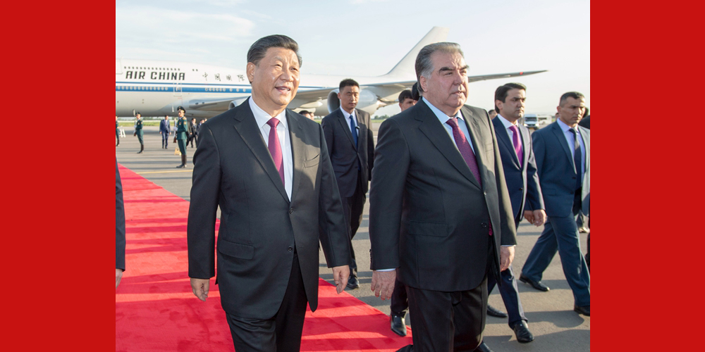 Си Цзиньпин прибыл в Душанбе для участия в 5-м саммите СВМДА и совершения государственного визита в Республику Таджикистан
