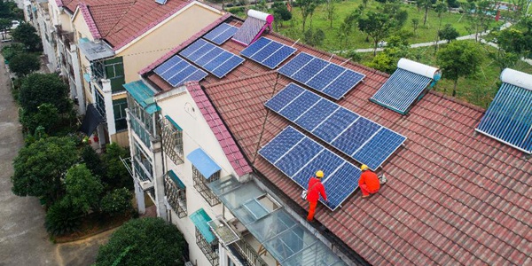 Солнечные батареи помогают увеличивать доходы сельских жителей пров. Чжэцзян