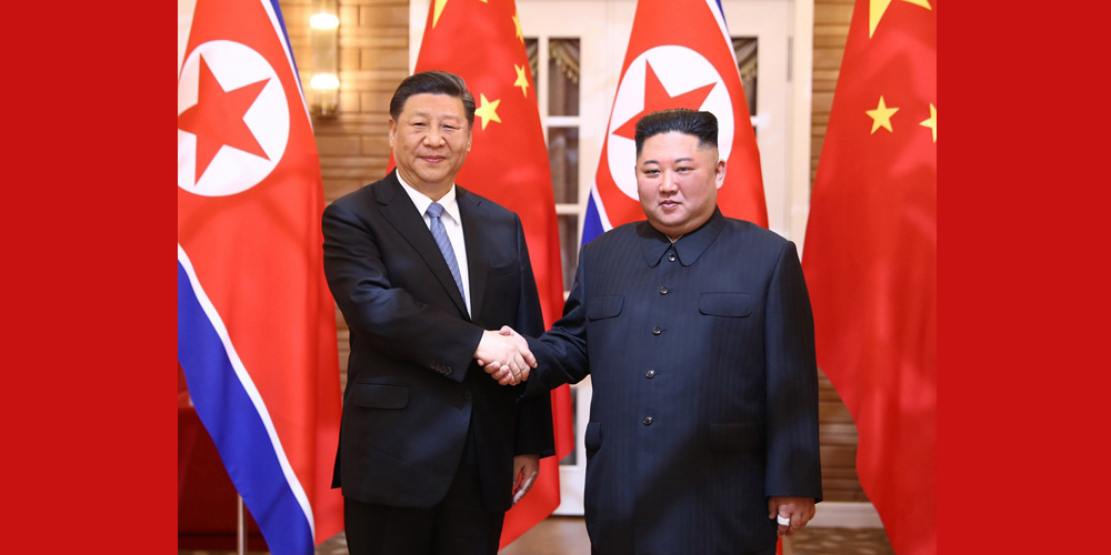 Си Цзиньпин провел переговоры с председателем ТПК, председателем Госсовета КНДР Ким Чен Ыном