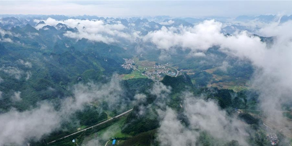 Туман над горами на юге Китая