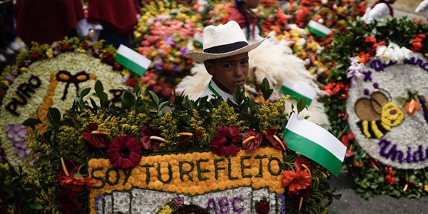 В Колумбии прошел ежегодный фестиваль цветов