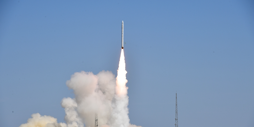 Первый запуск китайской коммерческой ракеты-носителя "Смарт Дракон-1"