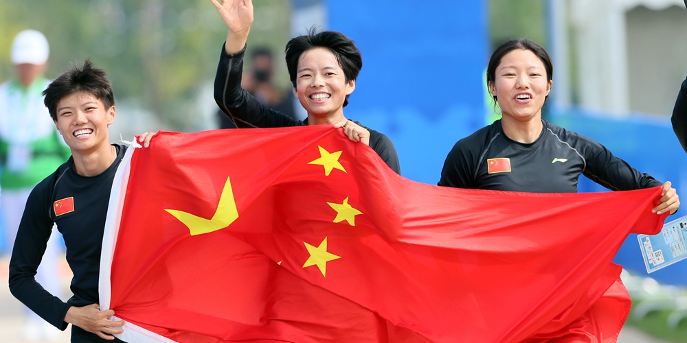 Всемирные военные игры -- Военное пятиборье: китайские спортсменки стали первыми в эстафете с препятствиями