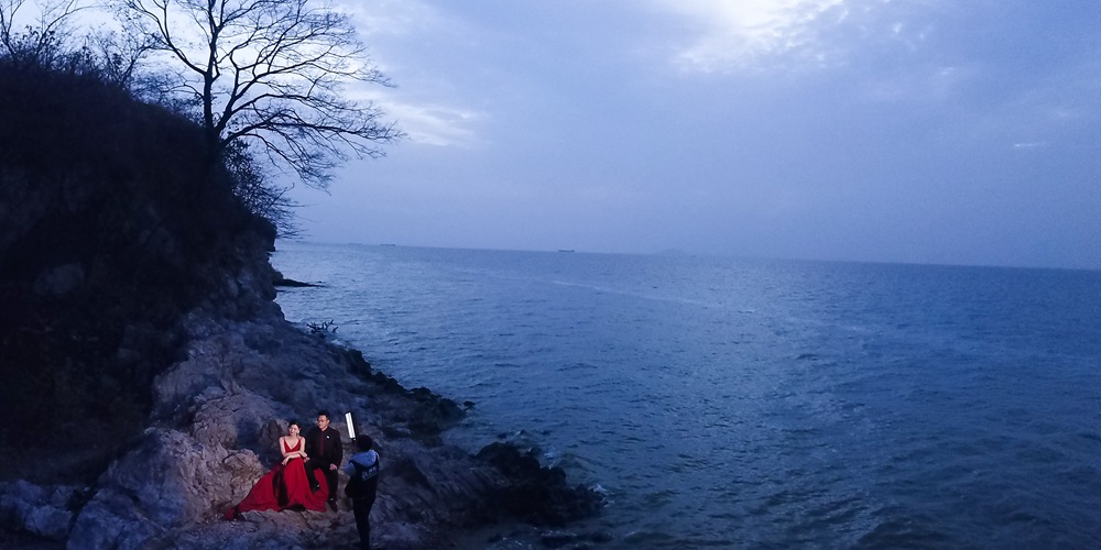 Свадебные фотографии на берегу озера Чаоху в Хэфэе