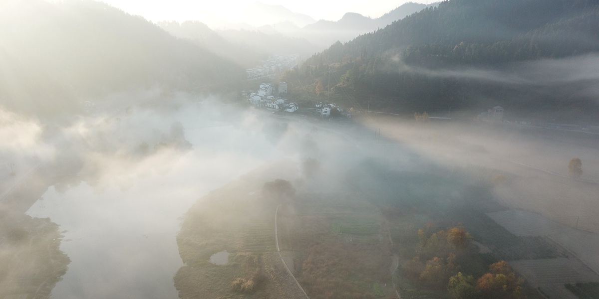 Утренний туман в уезде Исянь