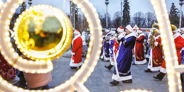 Фестиваль Дедов Морозов в столице России