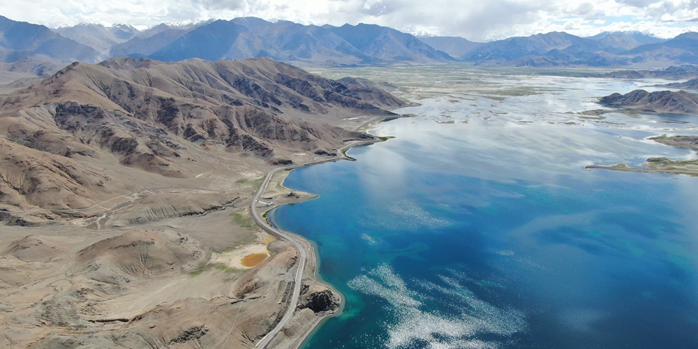 За пять лет в Тибете построено 43 тысячи км сельских дорог