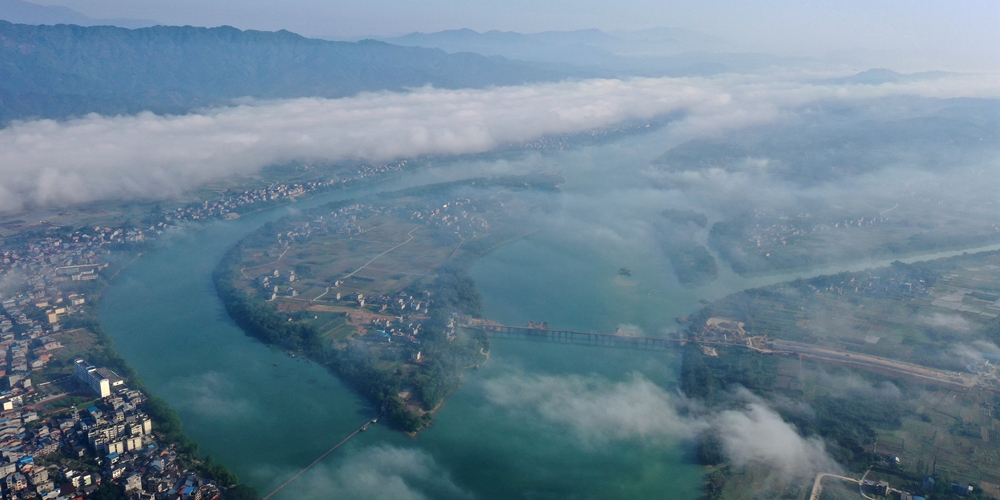 Утренний туман над уездом Жунъань