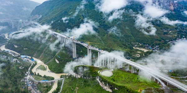 Скоростное шоссе Чжэнъань -- Сишуй в провинции Гуйчжоу будет построено к концу года