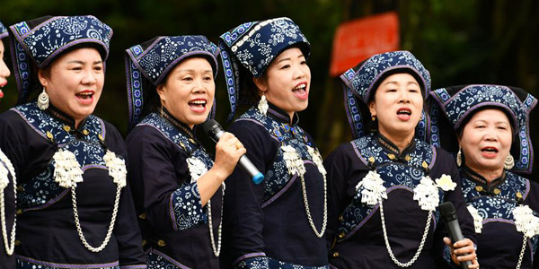 Народные песни о развитии сельских районов пользуются популярностью в уезде Лунли на юго-западе Китая