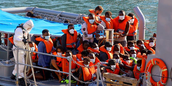 118 мигрантов спасены в море у берегов Мальты