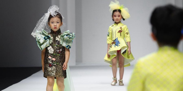 Показ детской одежды на Шанхайской неделе моды весна-лето 2021