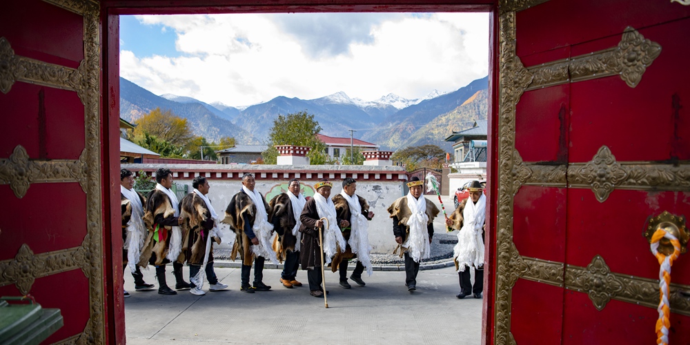 В Ньингчи отметили самый ранний Новый год по тибетскому календарю
