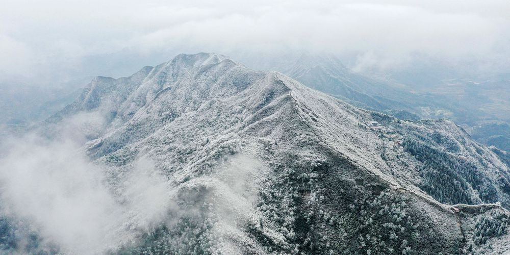 Величественные "ледяные" горы в уезде Даньчжай