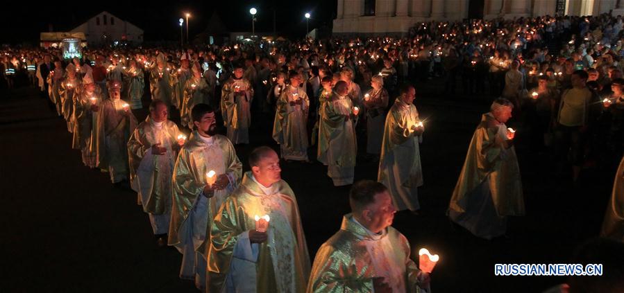 Католические торжества в честь иконы Божьей Матери Будславской в Беларуси
