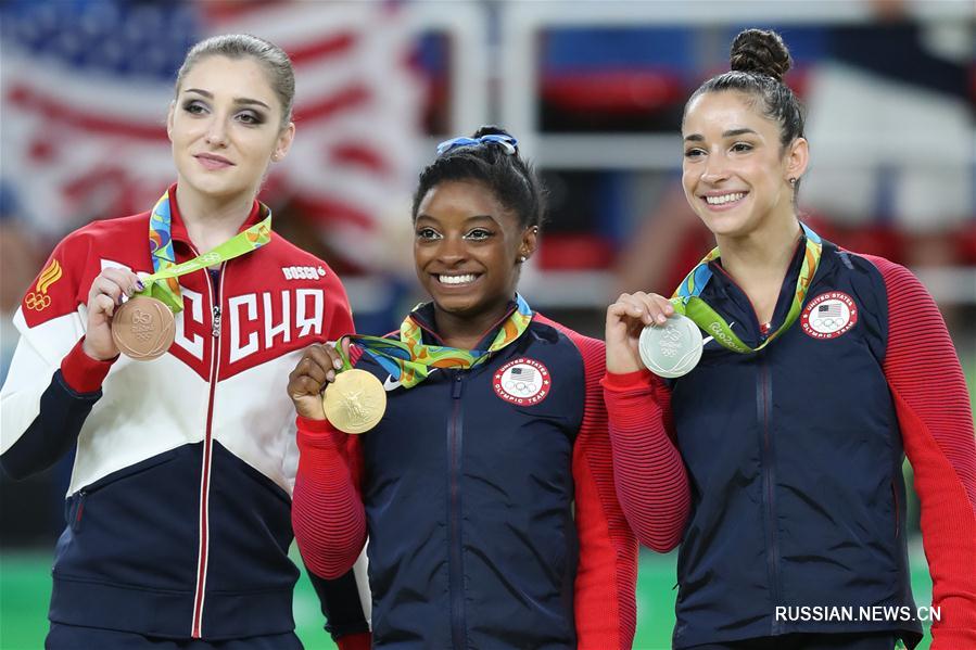 /Олимпиада-2016/ Американка Симона Байлз завоевала золото в личном многоборье 