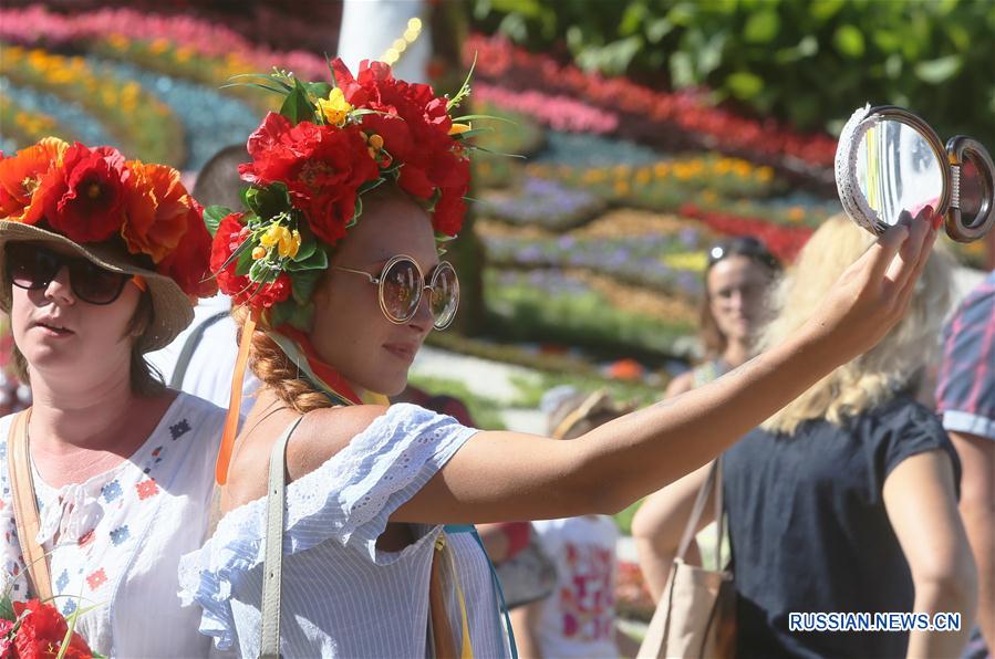 В Киеве открылась ежегодная выставка цветов