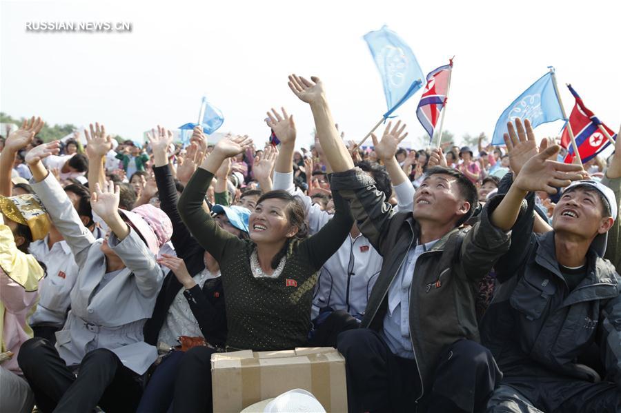 В КНДР прошло первое в истории страны авиашоу