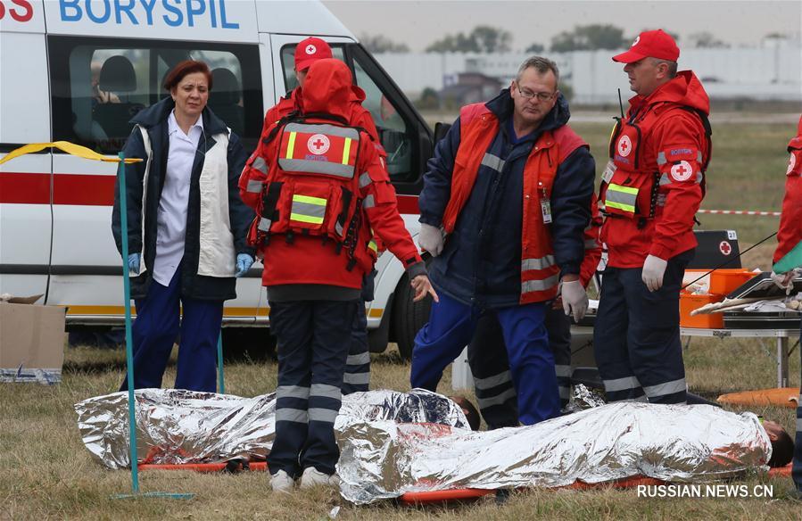Учения аварийно-спасательных служб в международном аэропорту "Борисполь"