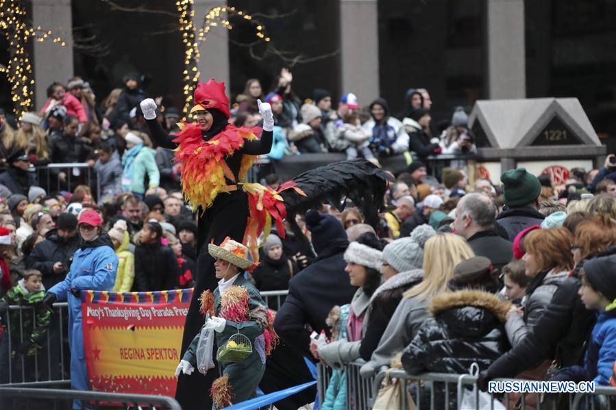 Парад в Нью-Йорке по случаю Дня благодарения