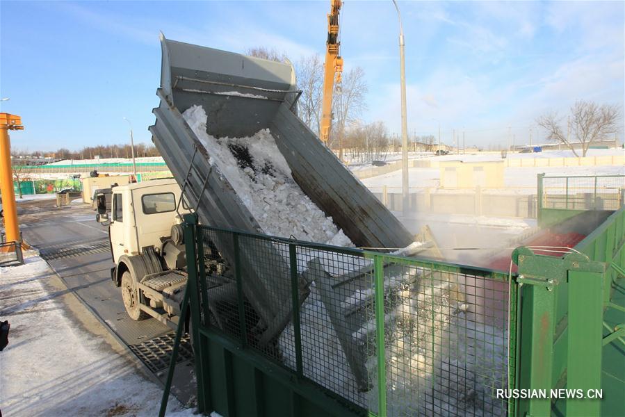 Первый в Беларуси снегоплавильный пункт заработал в Минске