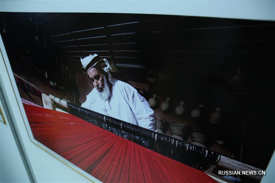 Фотовыставка "Исламская культура и быт Великого Шелкого пути" в Астане