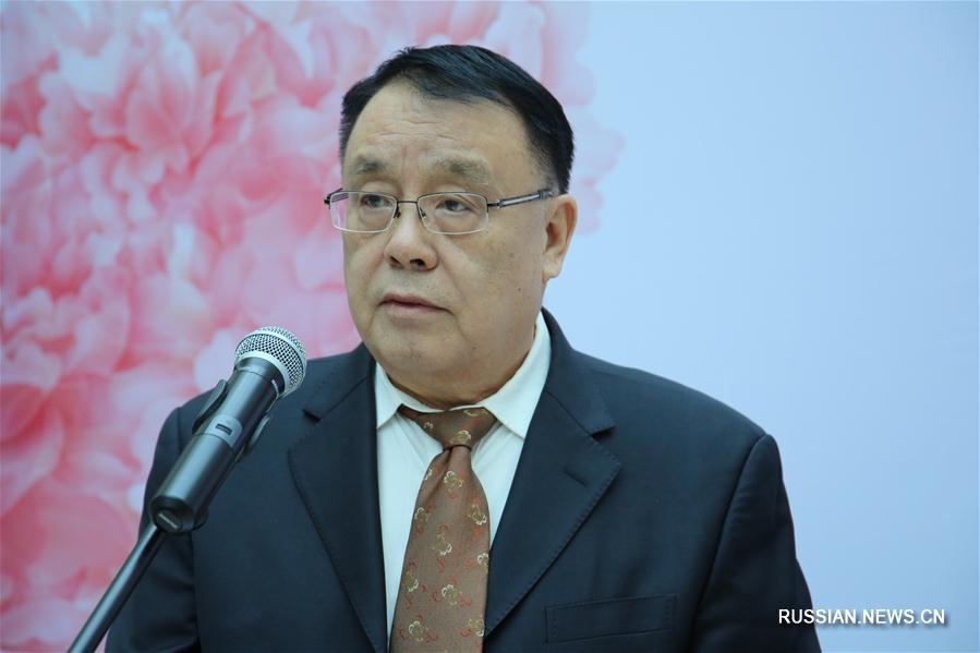 Фотовыставка "Исламская культура и быт Великого Шелкого пути" в Астане