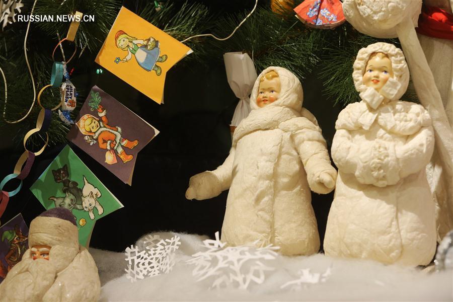 В Киеве проходит выставка старинных елочных игрушек