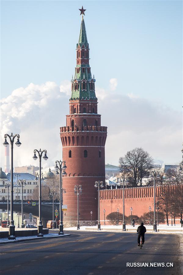 В Москве прошел зимний велопарад