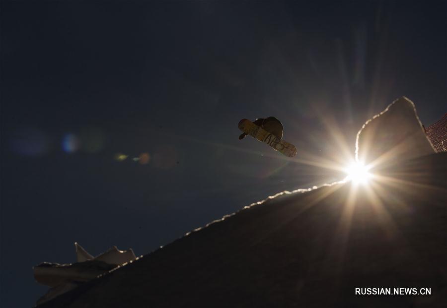 Всемирная зимняя Универсиада -- Сноуборд: обзор соревнований по биг-эйр