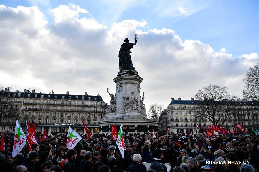 Во Франции прошли манифестации против полицейского произвола 