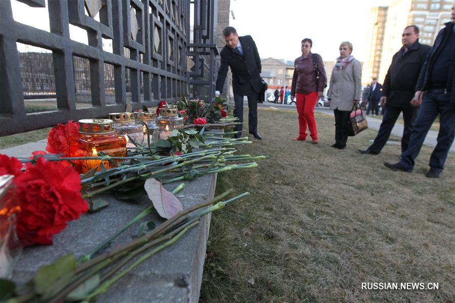 В Беларуси скорбят по жертвам взрывов в петербургском метро