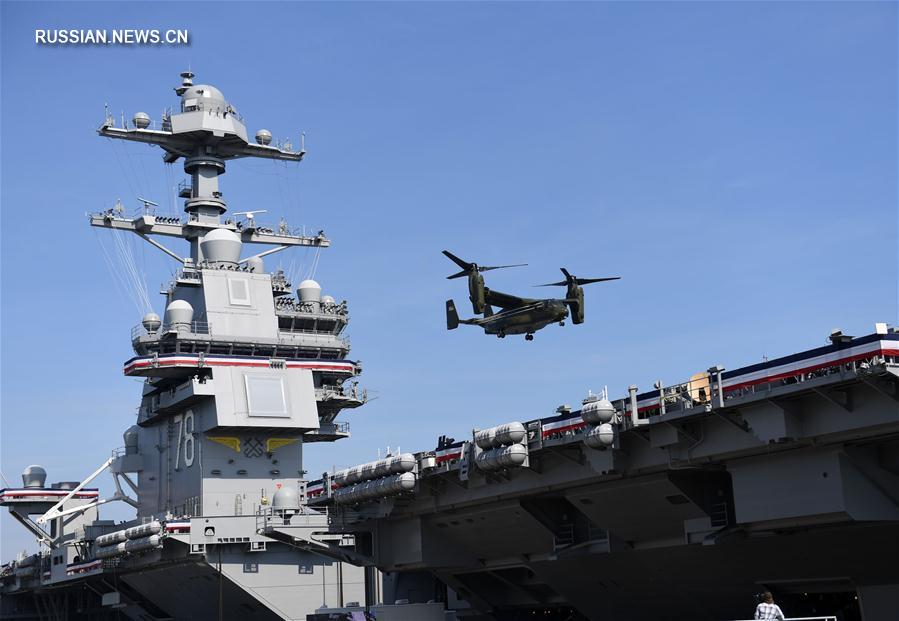 ВМС США ввели в боевой состав авианосец класса "Джеральд Форд"