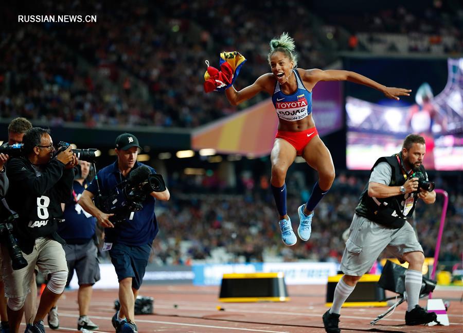 Юлимар Рохас из Венесуэлы выиграла золото в тройном прыжке на Чемпионате мира по  легкой атлетике в Лондоне