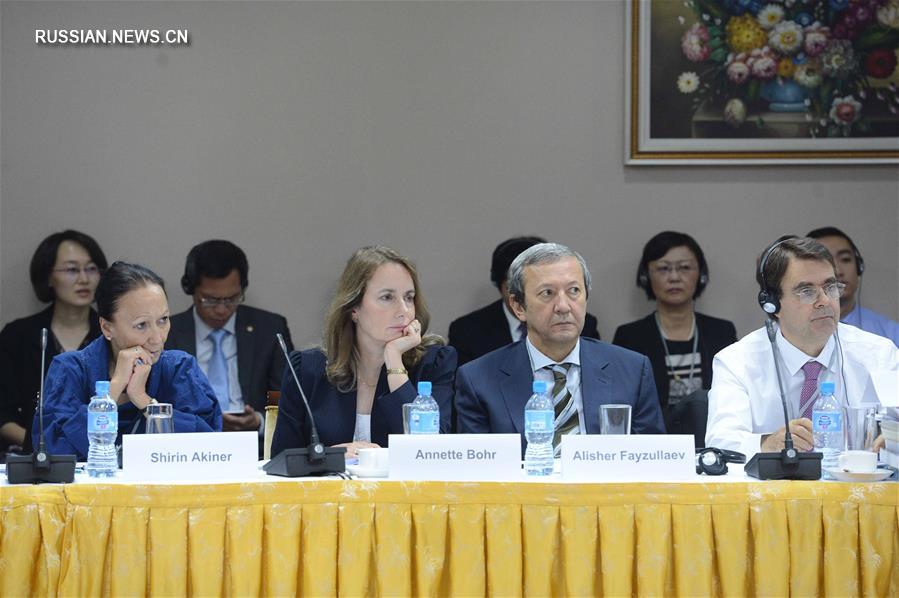 Междуанародный круглый стол по вопросам внешней политики прошел в Ташкенте