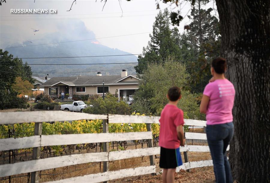 Пожар в Калифорнии распространяется, 15 человек погибли 