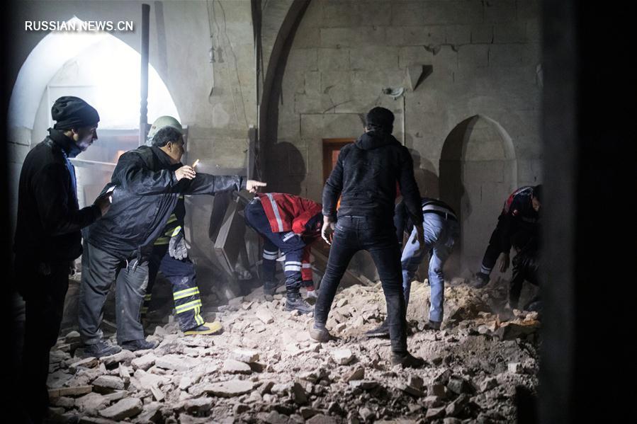 Два человека погибли в результате ракетного обстрела на границе Турции