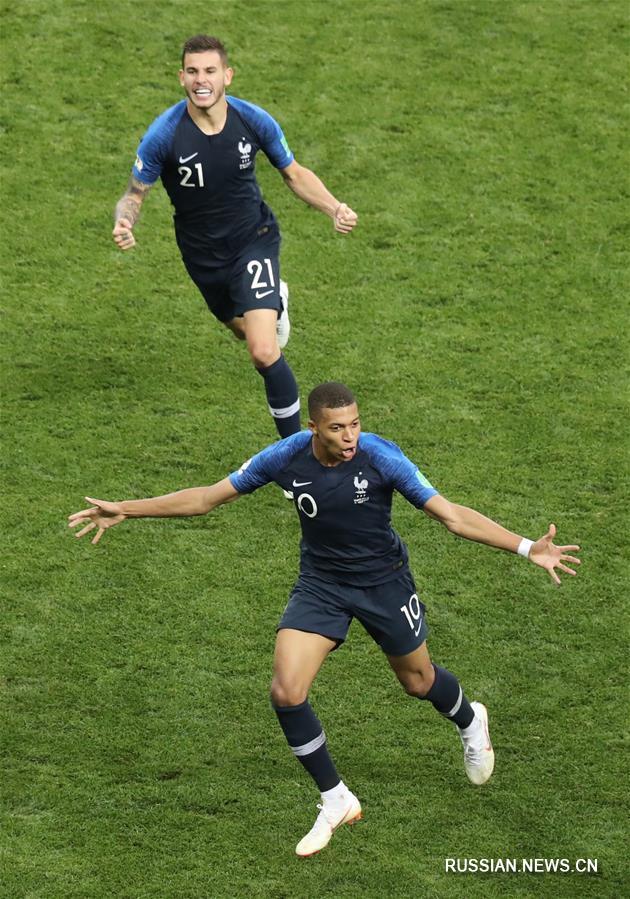 Футбол -- ЧМ-2018, финал: К.Мбаппе довел преимущество французов до крупного