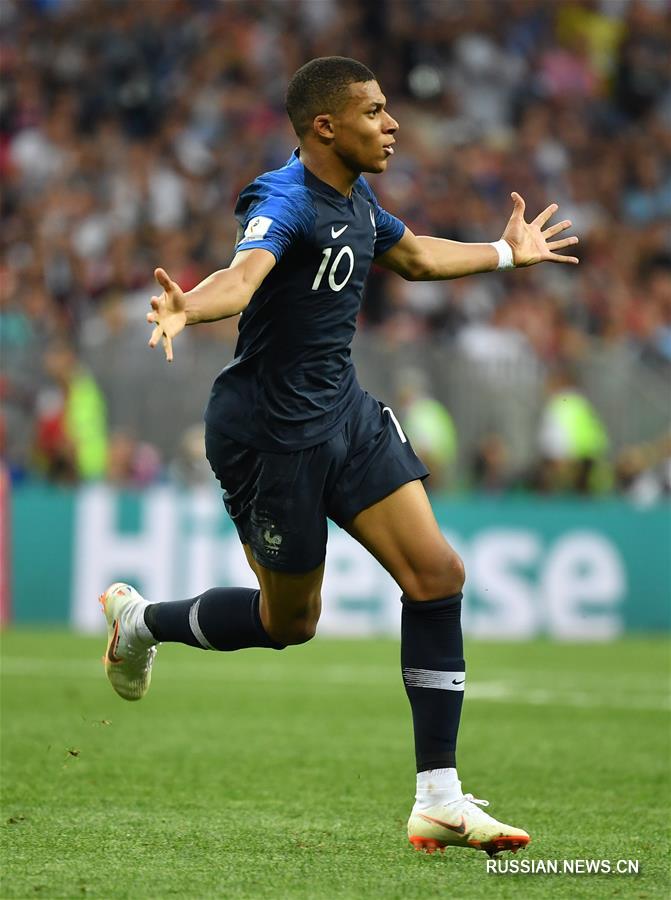 Футбол -- ЧМ-2018, финал: К.Мбаппе довел преимущество французов до крупного
